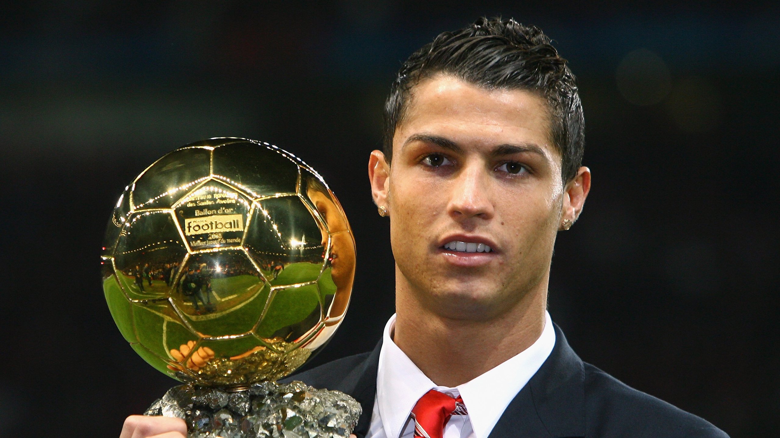 雷恩边后卫助攻频繁制造进攻优势,雷恩出过的球星